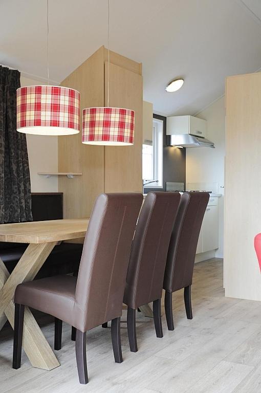 Lodge 6 Personen Camping De Molenhof Reutum Luaran gambar